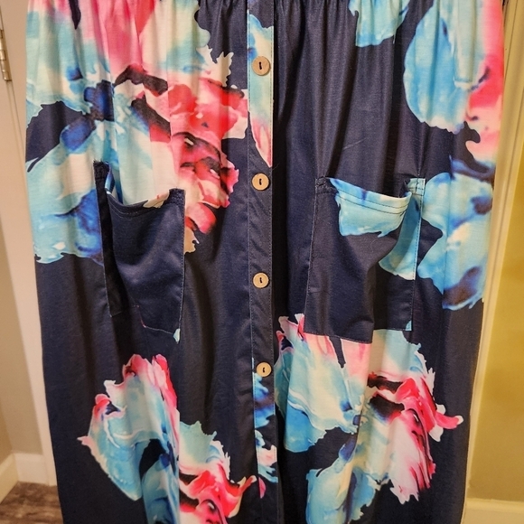 Ouges XL Floral Dress - Picture 4 of 10